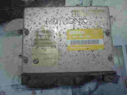 Centralita BMW E36 316 1.6 1727493 1 727 493 BOSCH 0261200522 0 261 200 522