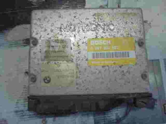 Centralita BMW E36 316 1.6 1727493 1 727 493 BOSCH 0261200522 0 261 200 522