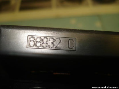 Caja de fusibles Chrysler Voyager P04707994AE 04707994AE 68832C