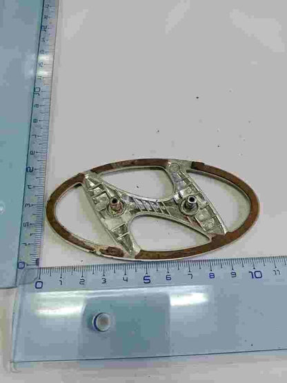 Emblema  Hyundai Elantra i40 10,8.cm