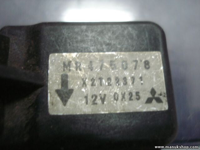 Sensor de impacto de airbag Mitsubishi Pajero 12V MR475078 X2T22371 0X25