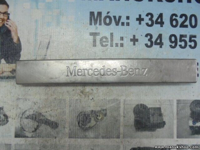 Estriberas taloneras acero trasero derecho Mercedes-Benz M-Klasse A1636861620