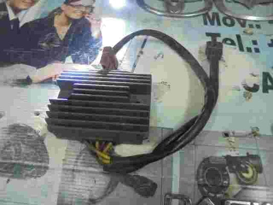 Regulador rectificador de voltaje SGR  Peugeot Satelis Geopolis SH689LA 60.9 081