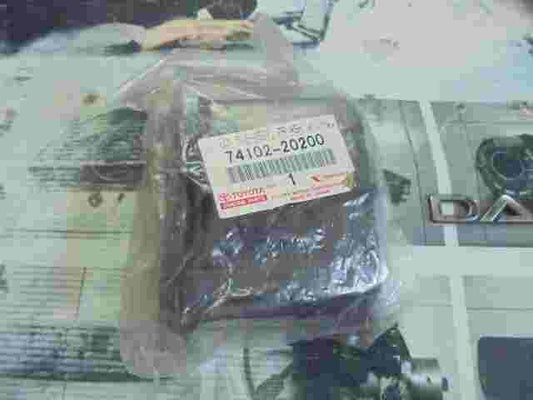 Cenicero  Toyota Celica 7410220200 74102-20200