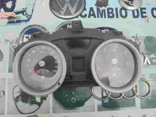 Cuadro de instrumentos Renault Megane II 8200399695A 2RPF14B115AQ PBBB059432