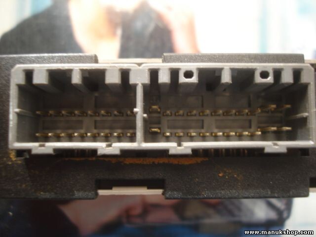 Relé  VOLVO V40 S40 30824424 72165