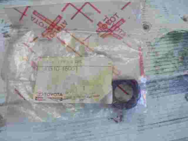 Seal Type S Oil  Toyota Land Cruiser 80 Lexus LX 470 9031016001 90310-16001