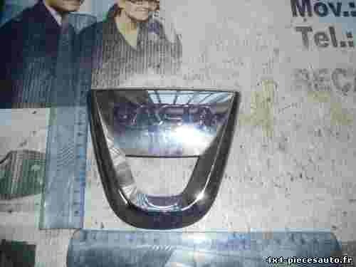 Emblema trasero  Dacia 628900520RA 62890 0520 R A 628908295R 62890 8295 R