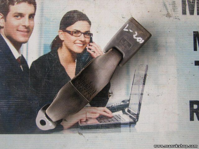 Chiusura cintura di sicurezza posteriore sinistra Mitsubishi L200 K74 MR562074