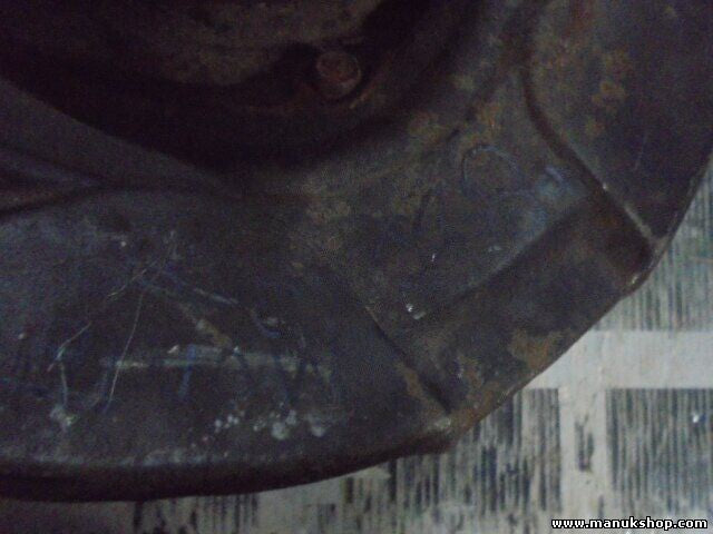 Mangueta buje delantero izquierdo Mitsubishi 4D56 4M40 4M41 6G72 6G74 MR374501