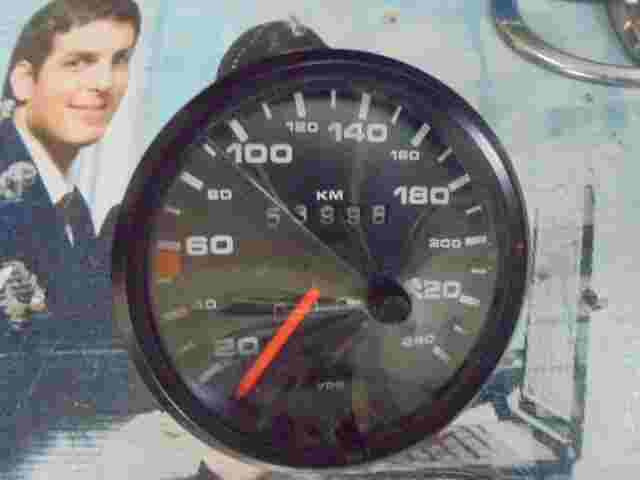 Cuadro de instrumentos  Porsche 924 67127073 67.127.073 VDO 99/03/7 10.79 W0.525