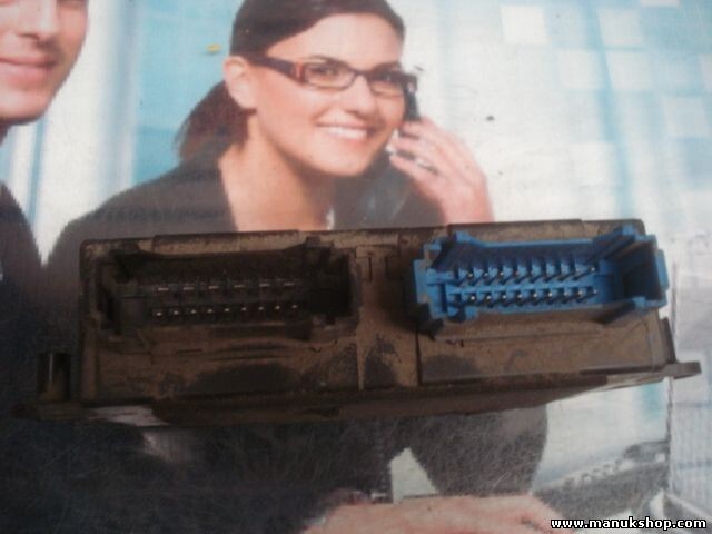 Controlador cierre centralizado Renault 96000644R 77 00 416 293-B 7700416293B