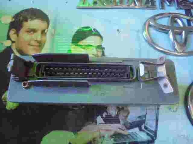 ABS Centralita BMW E30 6523813 BOSCH 0265103004 0 265 103 004