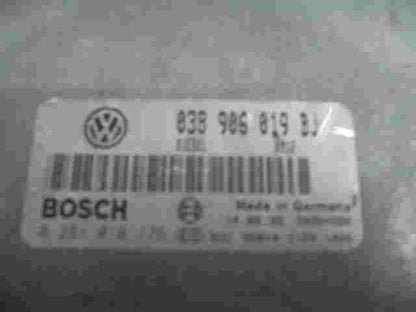 Centralita VW Volkswagen Passat 3B2 038906019BJ BOSCH 0281010176