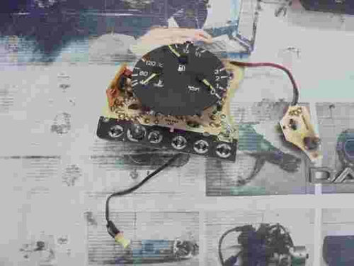 instrumentos indicador de combustible Mercedes  W124 1245437721 VDO 110008316377