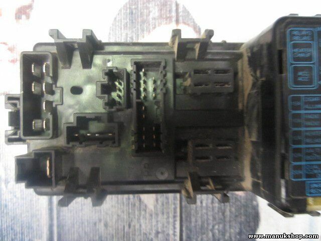 Caja de fusibles Mitsubishi Pajero 2,8td 1998 MR142343 MR 142 343