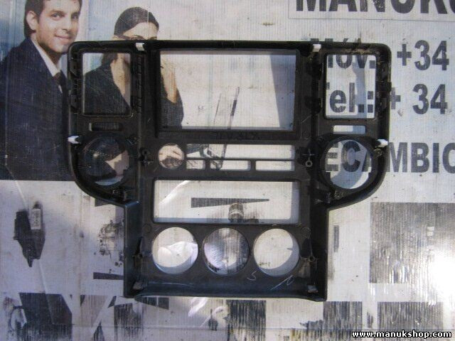 Consola central Nissan X-Trail T30 2.0 68260EQ000 1998 ccm, 103 KW, 140 PS