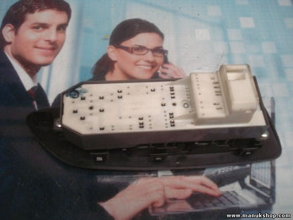 mando botonera elevalunas Toyota Auris 7423202550 74232-02550