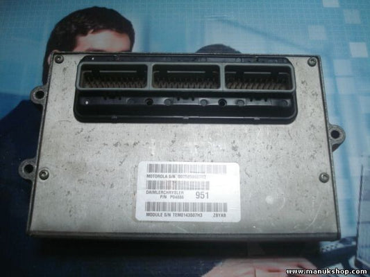 Módulo de control del tren motriz Daimler Chrysler Dodge Ram Pickup P04886951