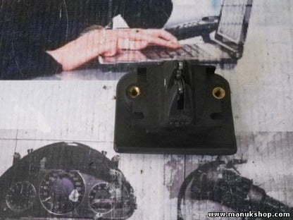 Guantera castillo Daewoo Lanos 8L03