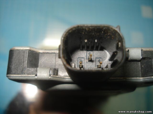 Sensor Contaminantes Mercedes-Benz W203 W209 W220 Q13 2208300172 1147212078