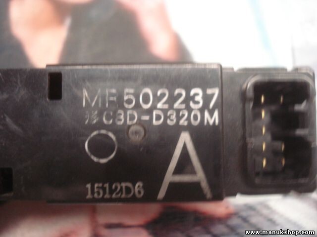 mando botonera elevalunas Mitsubishi MR502237 MR952052 C8DD320M C8D-D320M