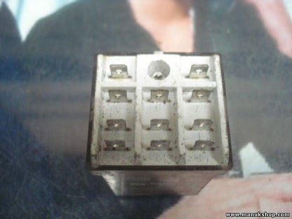 Relés de potencia FINDER 62338024 62.33.8.024 16A 250V