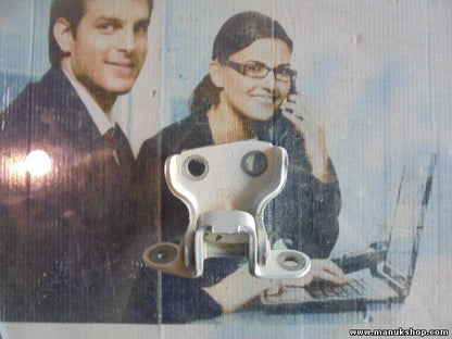 Bisagra de la puerta  trasera izquierda abajo Nissan Terrano II R20  116 PS