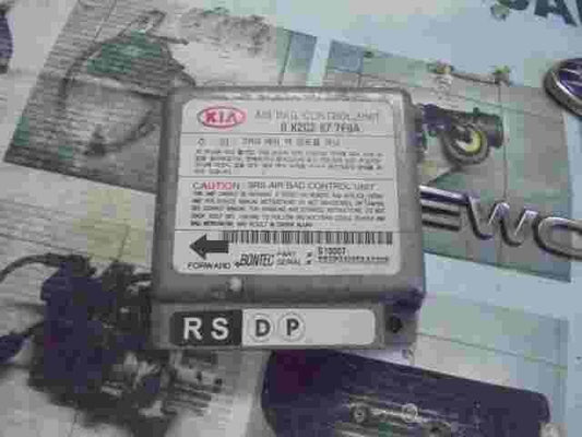Sensore di impatto airbag Kia Carens G13007 0K2C2677F0A 0 K2C2 67 7F0A