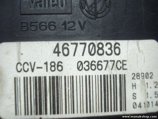 Control electrónico del aire acondicionado  Fiat Multipla 1.9 46770836 004677083