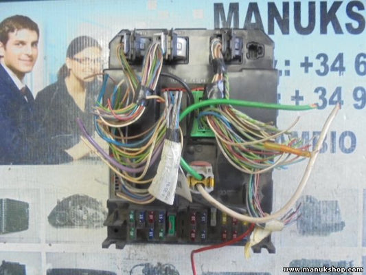 Caja de fusibles  Peugeot 307 9651196880 9651196880A 9651197580 965119758 VALEO