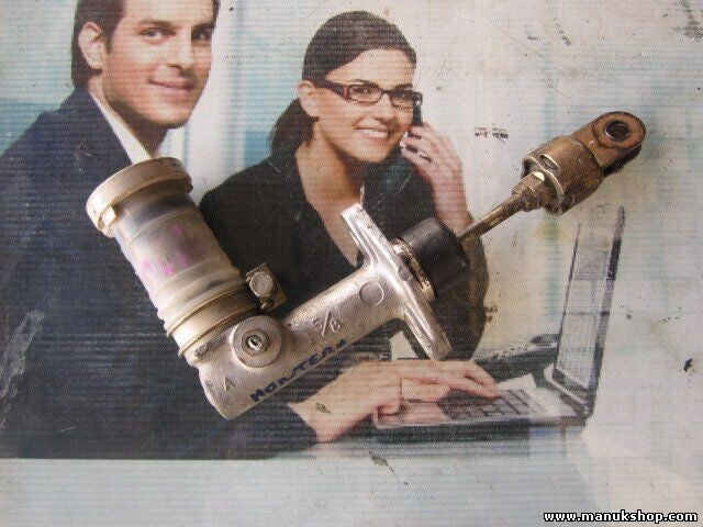 Cilindro ó Bombín Esclavo de Embrague Mitsubishi Pajero Montero I 2.5 J2505005