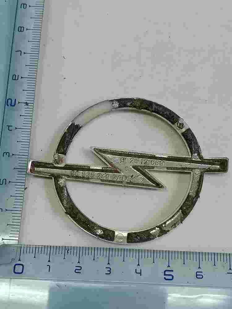 Emblema  Opel Kadett Senator B Omega A GM 90535249 90 535 249 2512689 7cm․