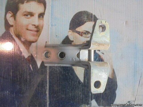 Bisagra de la puerta delantera derecha arriba  Mitsubishi Montero DID