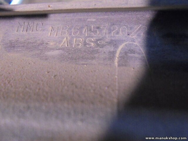 Parrilla rejilla frontal delantera Mitsubishi MB645720/2 MB645720 MMC