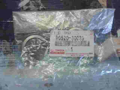 1 unidad Snap Ring  Toyota RAV4 Avensis 9052030039 90520-30039