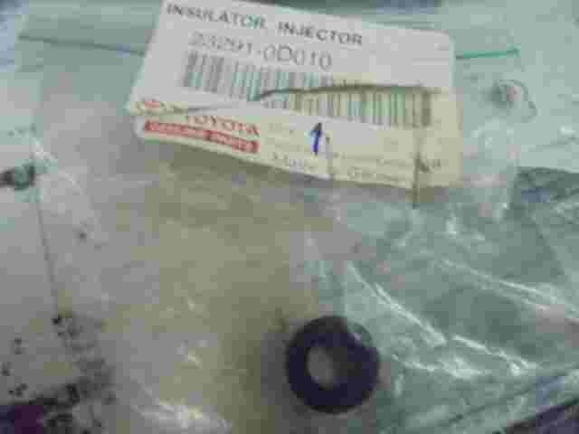 Injector Insulator  Toyota Corolla Camry RAV4 Avensis Auris 232910D010