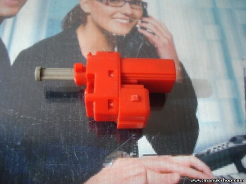 Encienda el interruptor del embrague Jaguar X Type 94BB7C534AC 94BB-7C534-AC