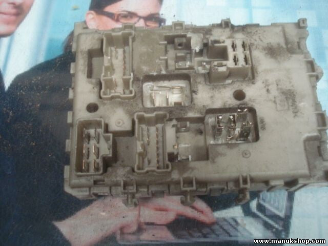 Caja de fusibles Nissan Almera II (N16) 2,2Di 243505M310 24350-5M310