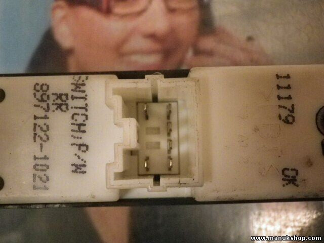 mando botonera elevalunas Isuzu Trooper 8971221021 897122-1021