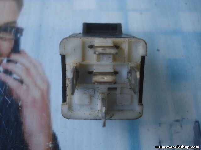 Relé Peugeot HELLA 4RD940020-33 4RD94002033