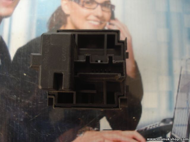 Interruptor de nivelación de faros Renault 8200121805B 8 200 121 805B 88020005