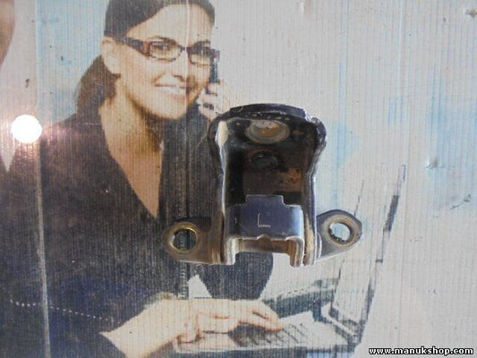 Bisagra de la puerta trasera izquierda arriba Nissan Patrol GR I 85 KW, 116 PS