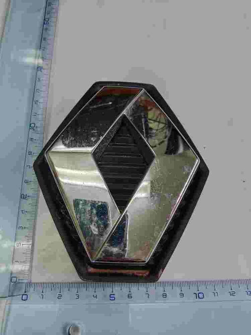 Emblema Renault Megane Scenic 8200 115 115 8200115115 11cm. x 14cm.