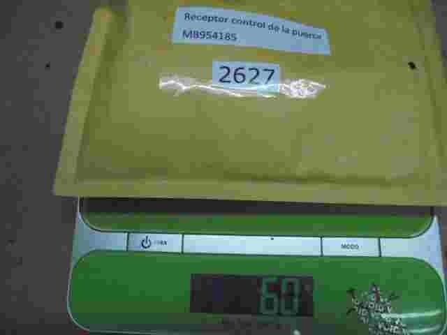 Receptor control de la puerta Mitsubishi Carisma MB954185