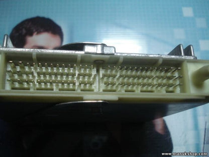 Centralita del motor Volvo BOSCH 0 281 001 592 0281001592 1T28S3168 P01270297