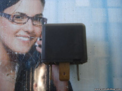 Relé Opel Kadett 3440489