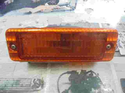 Intermitente delantero derecho Terrano Maverick 12V 21W D 6R01472 E9 010033 E9