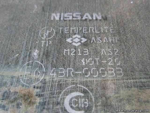 Cristal de la puerta trasero derecho Nissan King Cab 43R00033 M213AS2DOT20 E6 