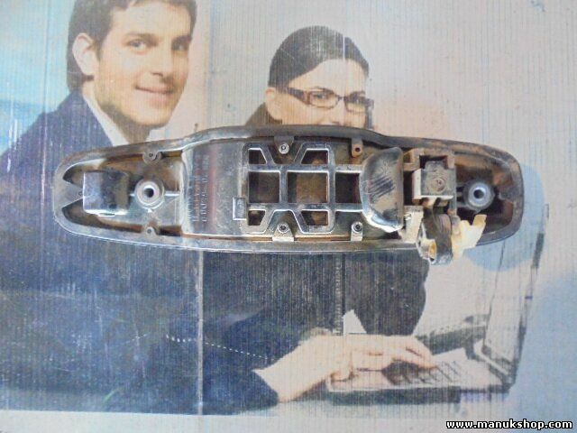 Maneta Exterior Delantera Izquierda Suzuki Grand Vitara 8282065D00 82820-65D00